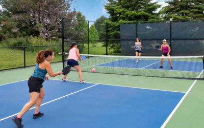 ¿Qué es el pickleball y por qué está tan de moda?